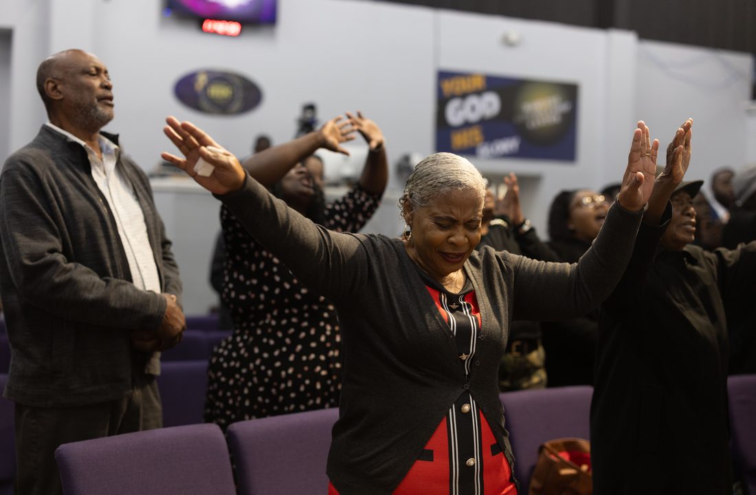 HDC congregation